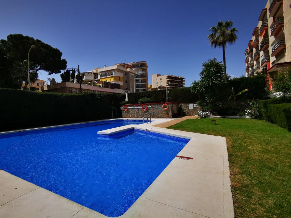 Torremolinos Beach 2 Bedrooms With Terrace And Pool Екстер'єр фото